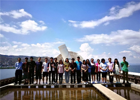 物理与天文学院.jpg