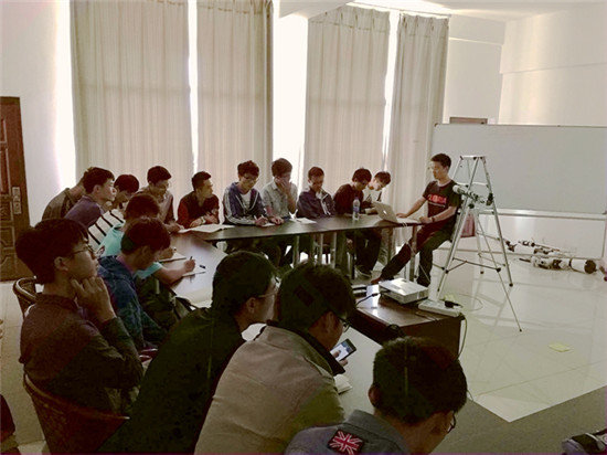 物理与天文学院3.jpg